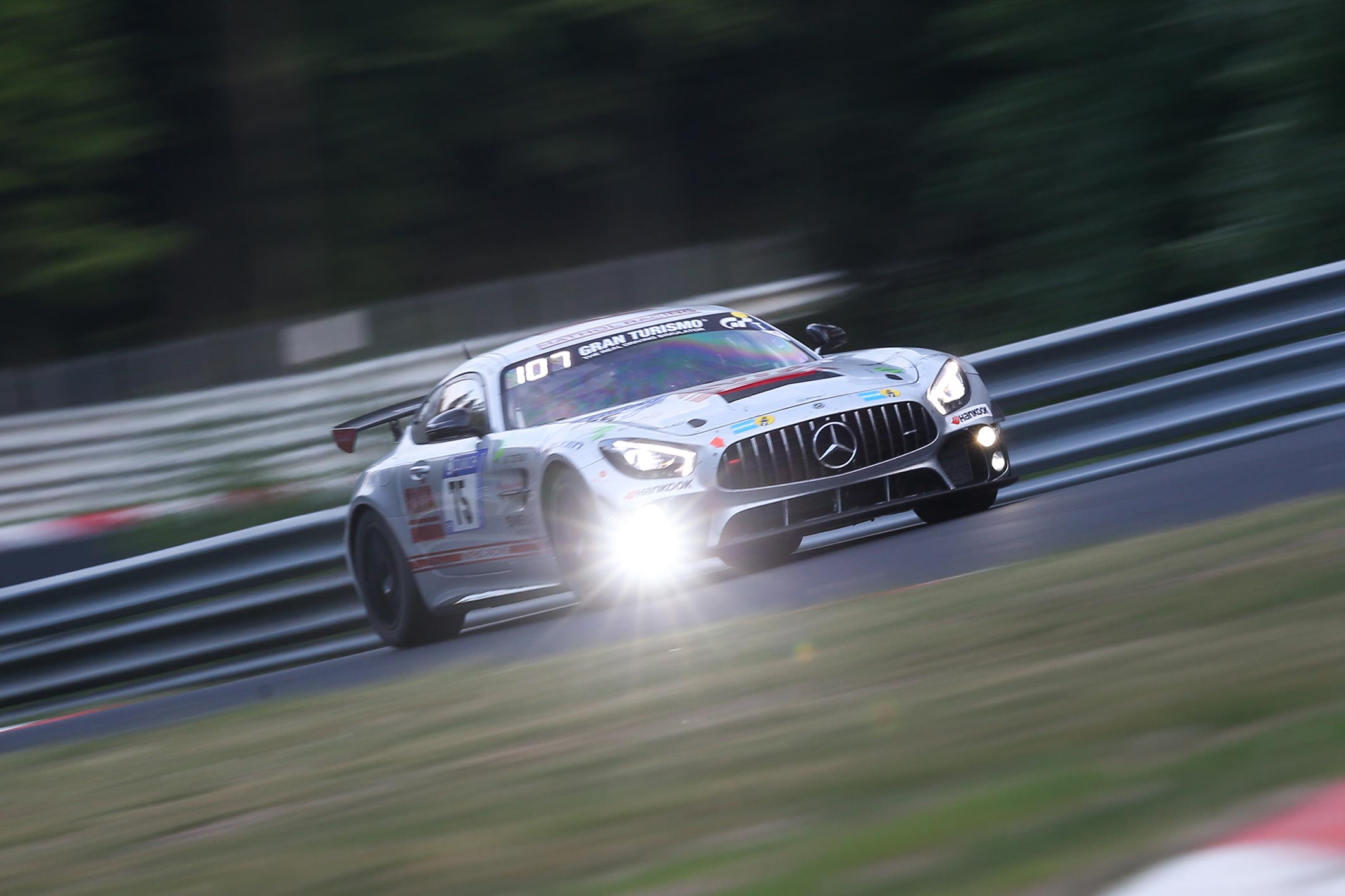 Reifen in der GT4-Klasse ab 2019 freigestellt