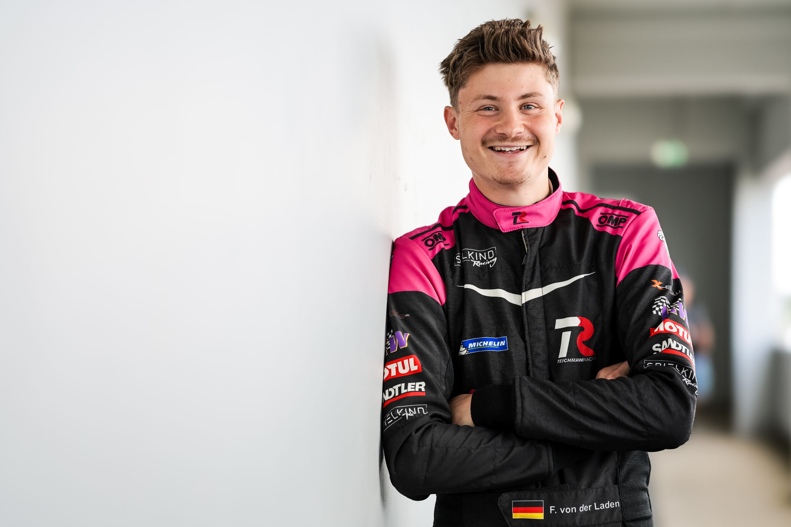 Sozial beeinflusst: Wie Motorsport-Influencer das 24h Rennen für die sozialen Netzwerke öffnen