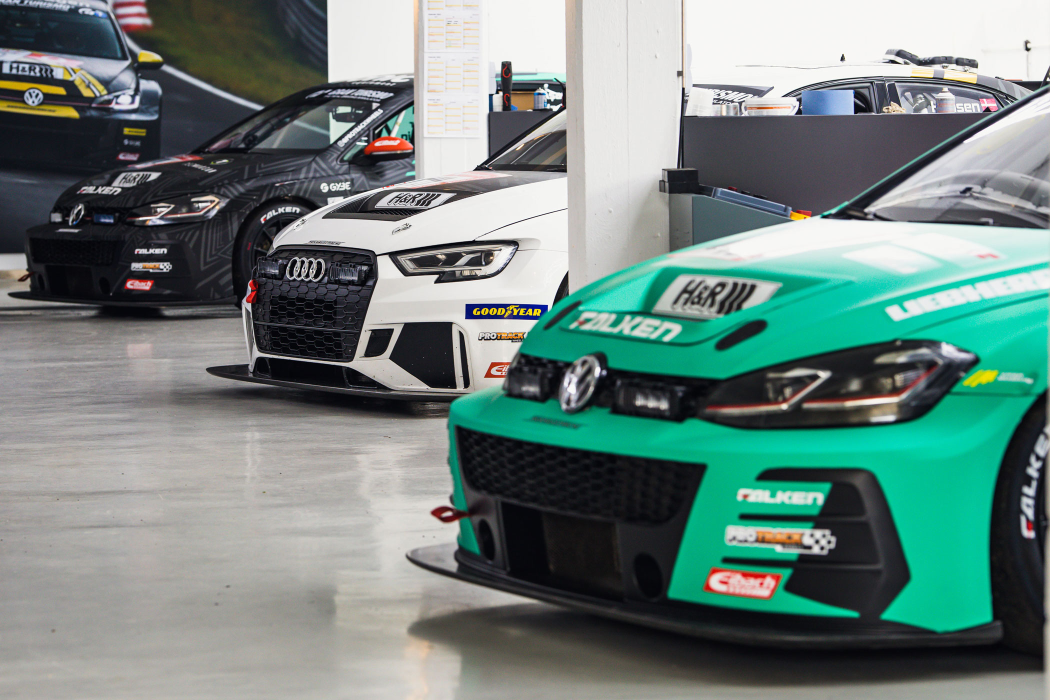 Max Kruse Racing: Dreifachstart bei den 24h