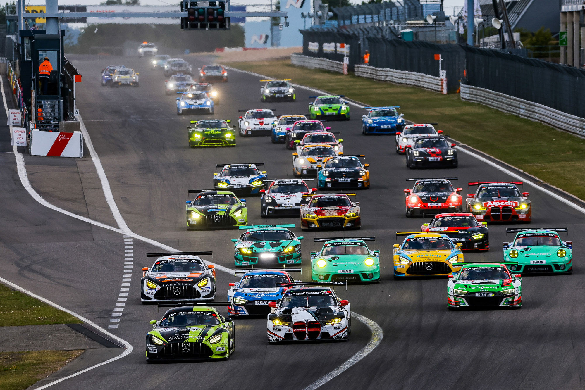 Falken siegt beim 6h-Rennen der NLS